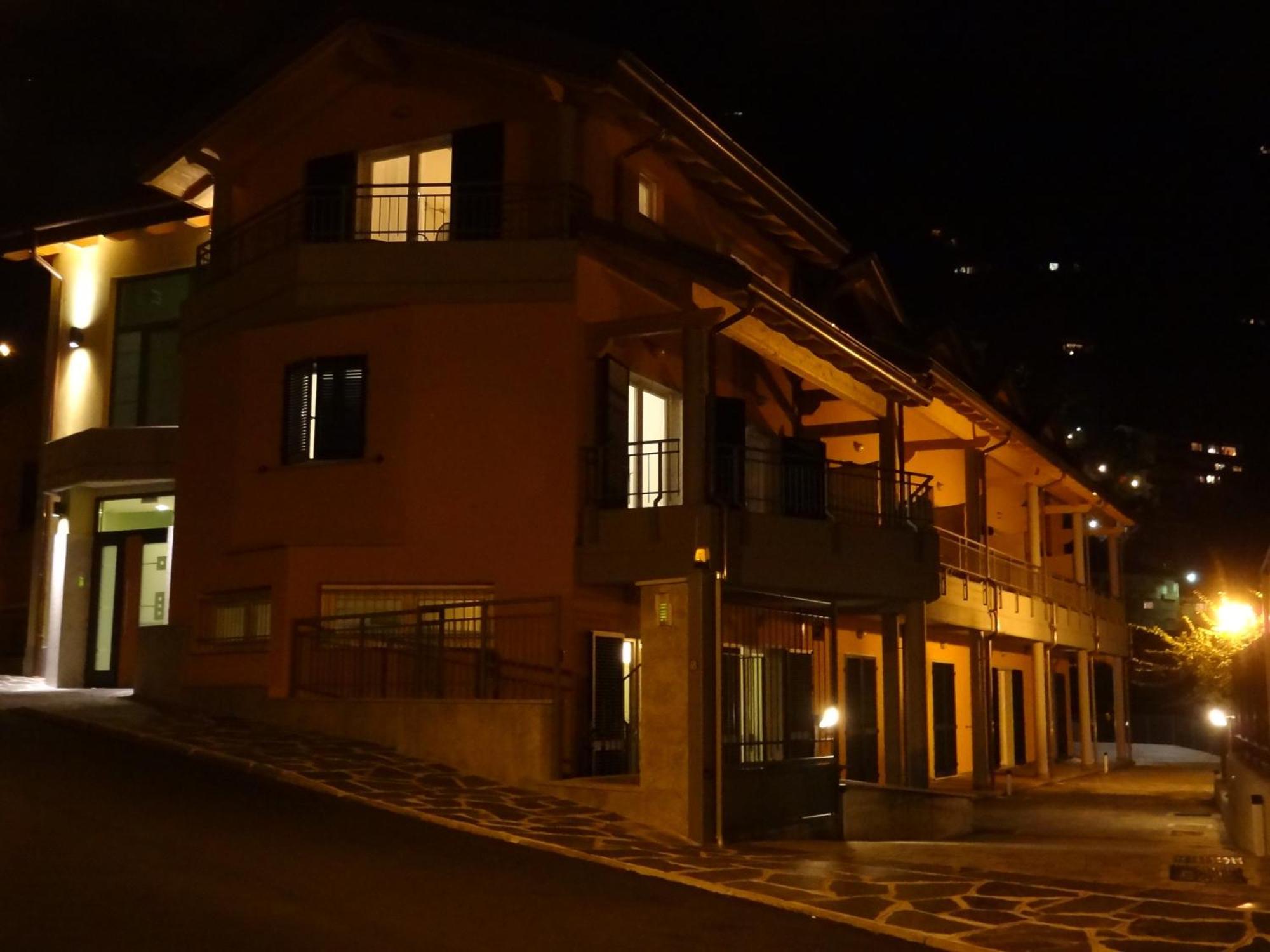 Helianthus Residence Cannero Riviera Esterno foto