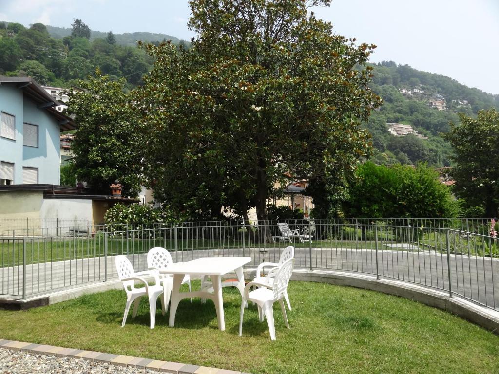 Helianthus Residence Cannero Riviera Esterno foto