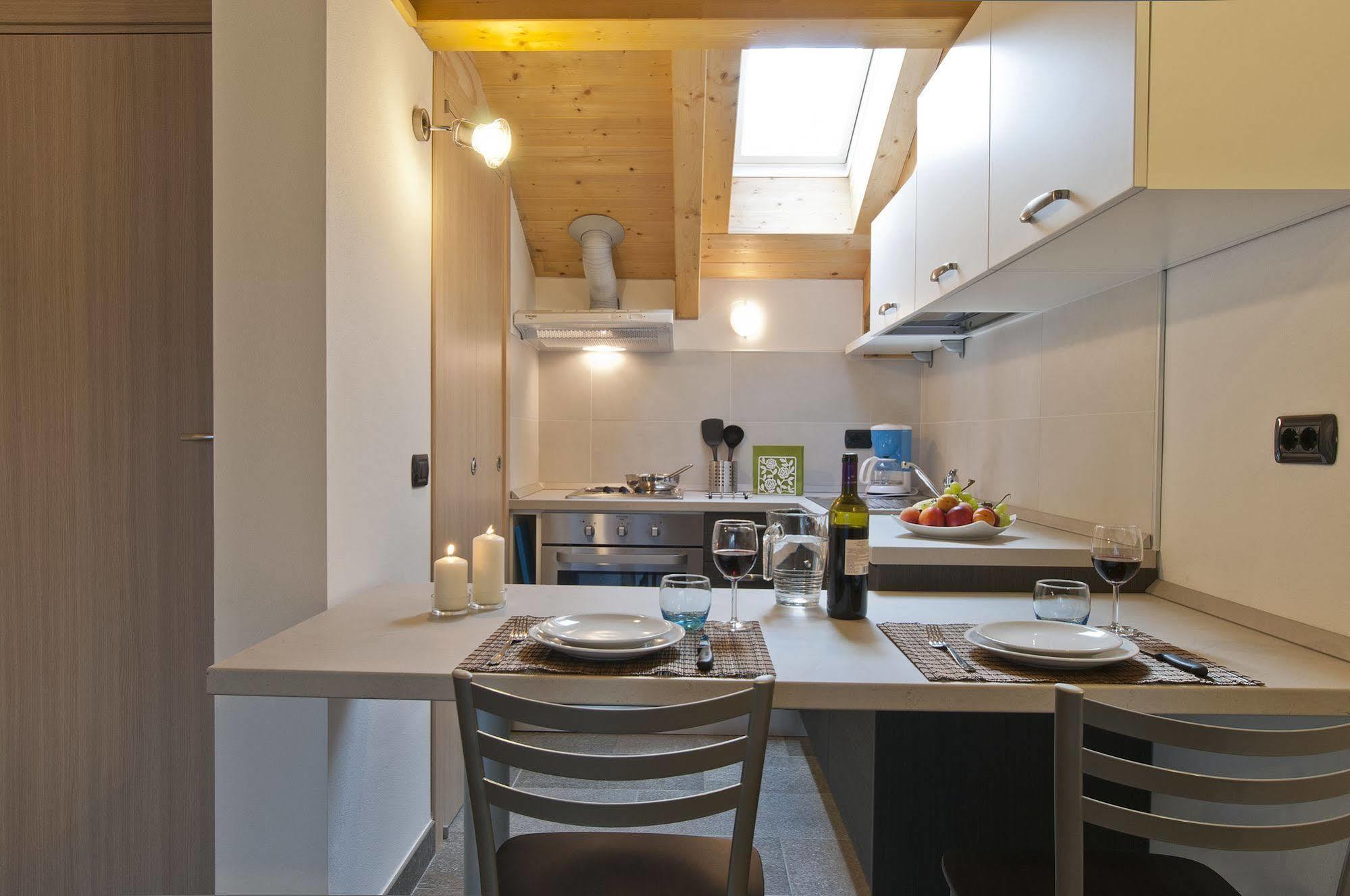 Helianthus Residence Cannero Riviera Esterno foto