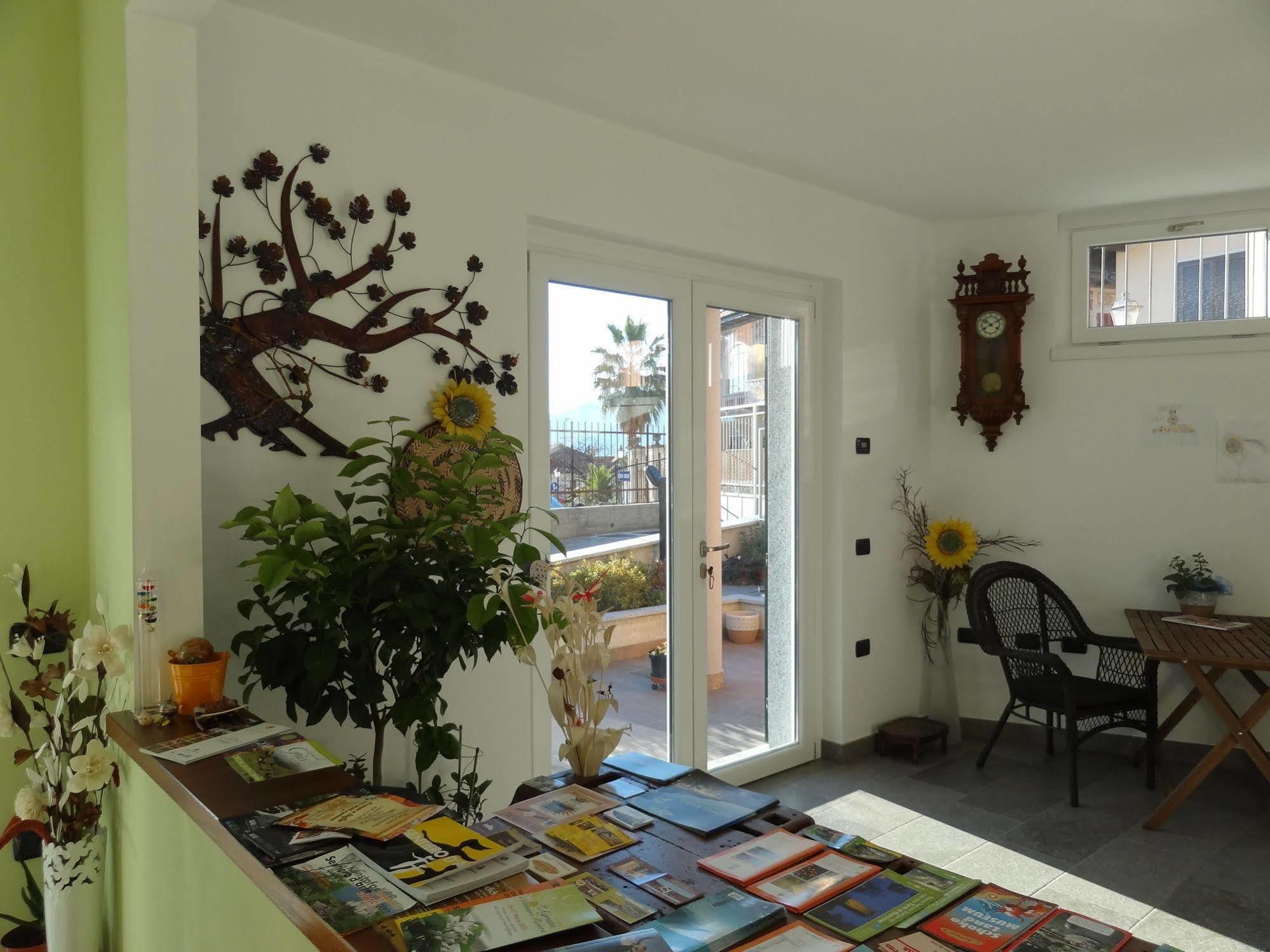 Helianthus Residence Cannero Riviera Esterno foto
